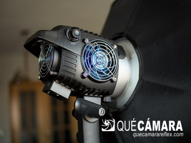 ZHIYUN Molus B Series - B100 vista lateral