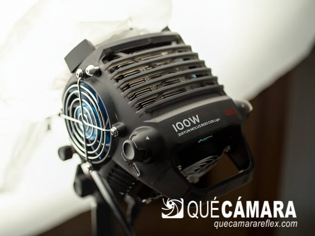 ZHIYUN Molus B Series - B100 con paraguas